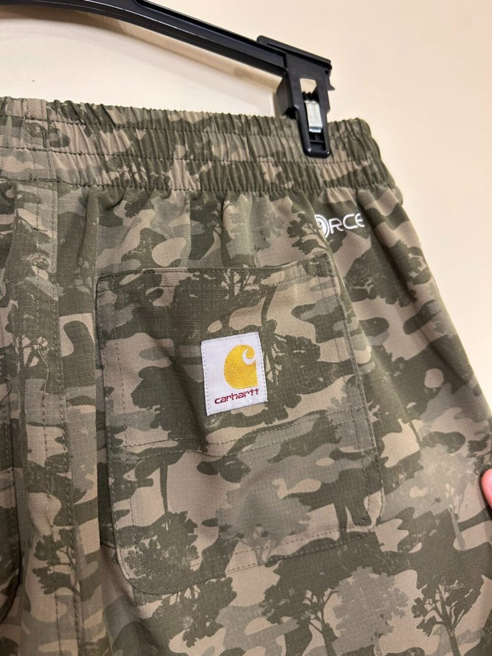 LG 14/16 Boys Carhartt Camouflage Rugged Flex Shorts - Picture 5 of 7